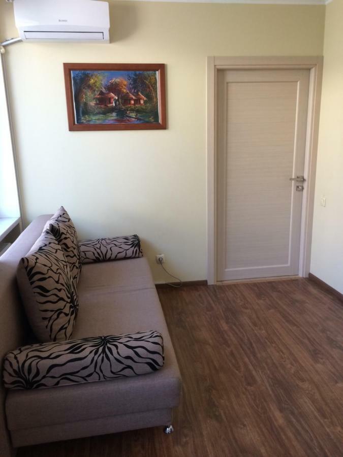 Room In The Guest House Odessa Ngoại thất bức ảnh