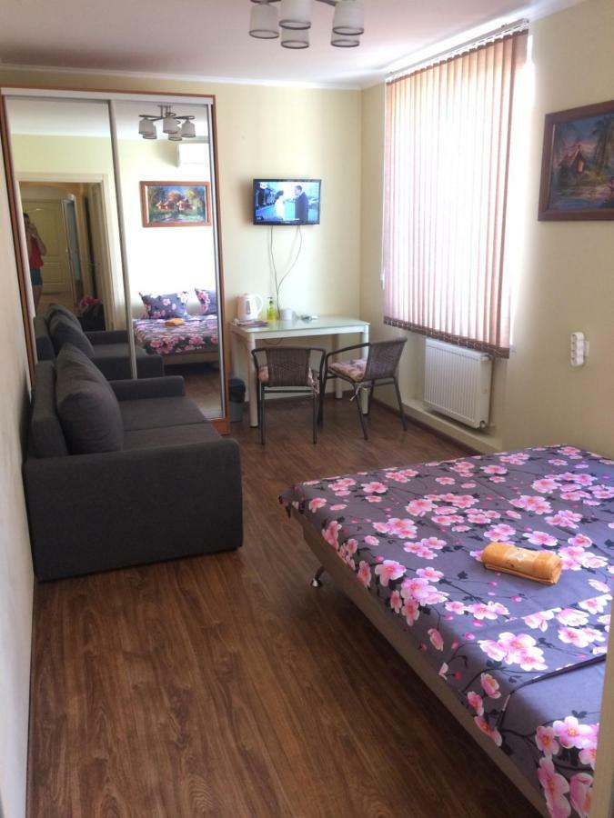 Room In The Guest House Odessa Ngoại thất bức ảnh